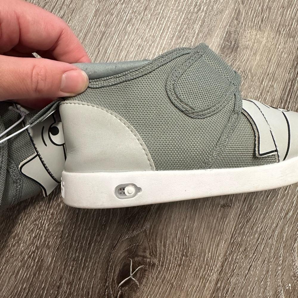 Ikiki Elephant squeaker shoes - Picture 3 of 4